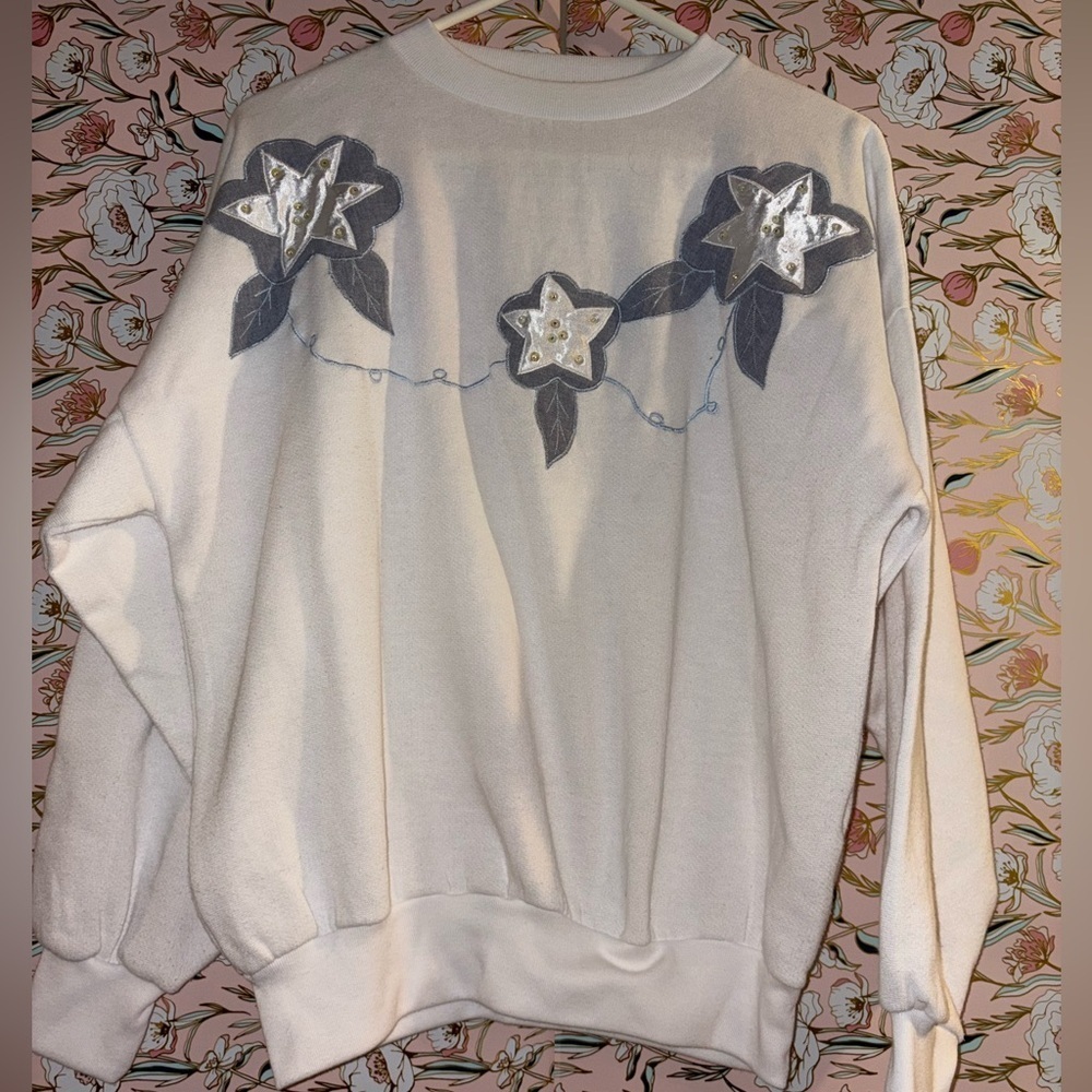 Vintage Sentiments Pullover| Size Medium